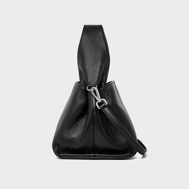 Delta Messenger Bag Premium Leather