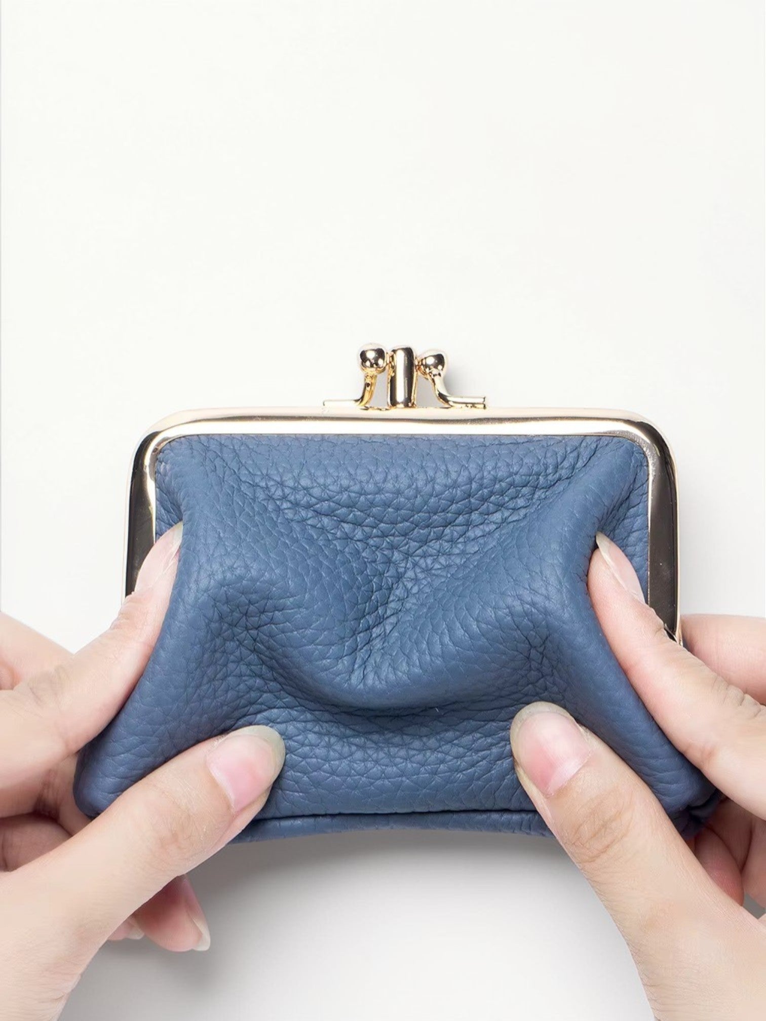 Kiss Lock Coin Purse